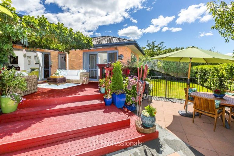 Photo of property in 53 Riverstone Drive, Riverstone Terraces, Upper Hutt, 5018