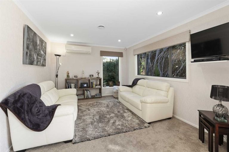 Photo of property in 11 Deptford Lane, Whitby, Porirua, 5024