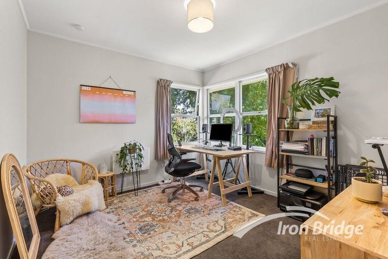 Photo of property in 24 Paragon Avenue, Beach Haven, Auckland, 0626
