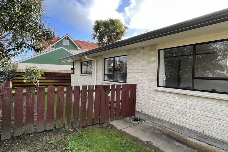 Photo of property in 1a Beresford Street, Takaro, Palmerston North, 4410