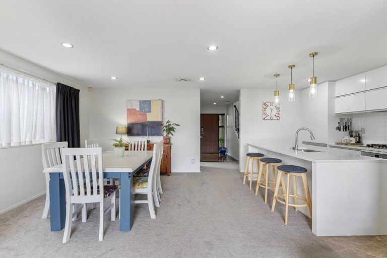 Photo of property in 386 Ormiston Road, Flat Bush, Auckland, 2019