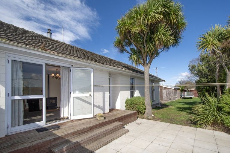 Photo of property in 39 Meon Street, Aranui, Christchurch, 8061