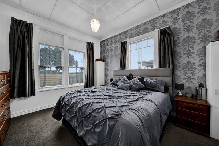 Photo of property in 278 South Road, Hawera, 4610