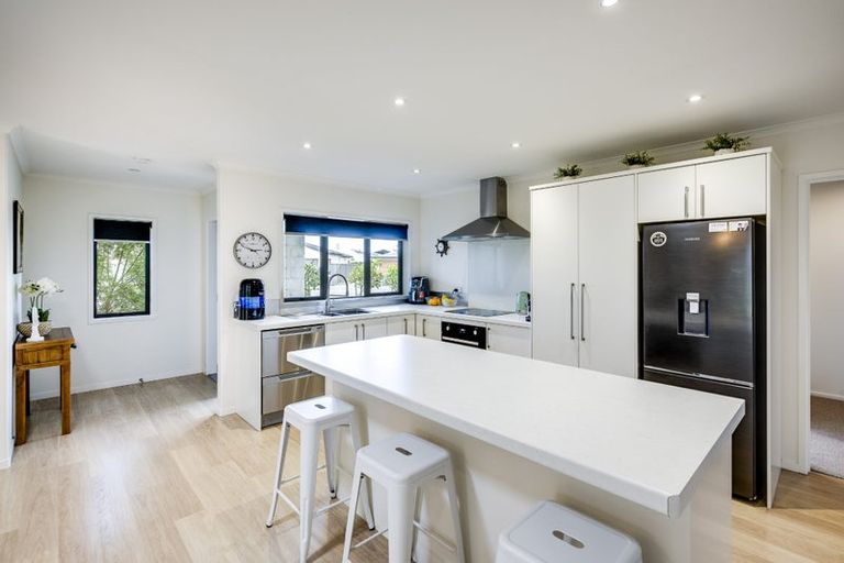 Photo of property in 11 Portland Place, Poraiti, Napier, 4112