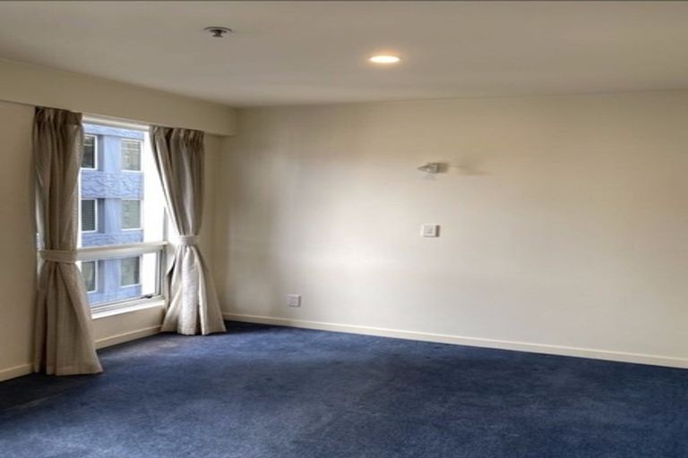 Photo of property in Terrace Heights Apartments, 9b/163 The Terrace, Wellington Central, Wellington, 6011