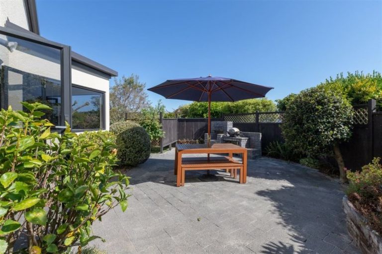 Photo of property in 25 Dallinger Street, St Andrews, Hamilton, 3200