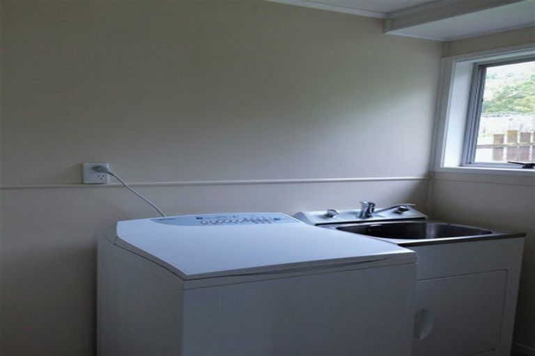 Photo of property in 52 Hartley Terrace, Massey, Auckland, 0614