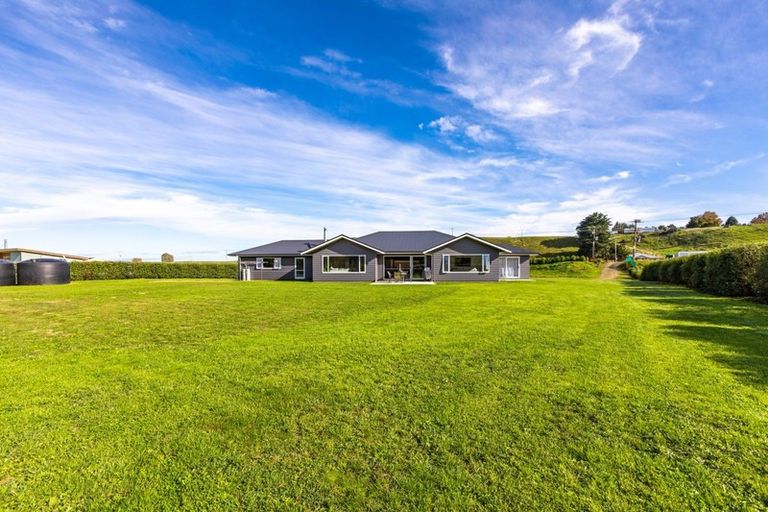 Photo of property in 62 River Road, Otane, Waipawa, 4271