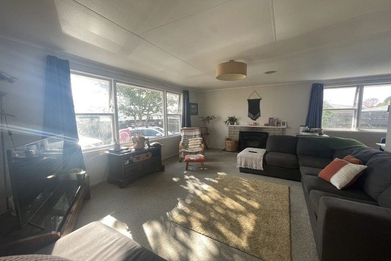Photo of property in 1 Tararua Place, Tokoroa, 3420