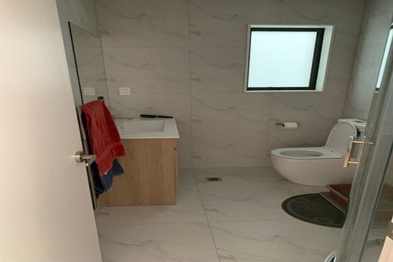 Photo of property in 7 Awhi Way, Karaka, 2578
