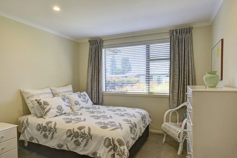 Photo of property in 3 Hereford Drive, Carterton, 5713