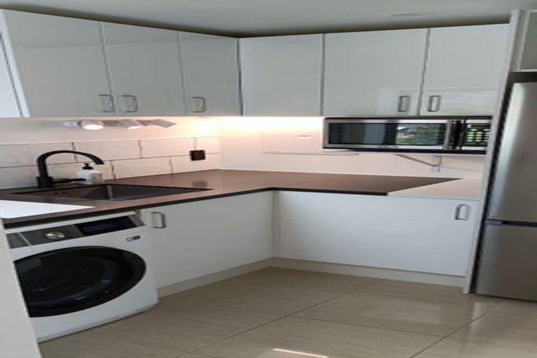 Photo of property in 4 Bewley Avenue, Macandrew Bay, Dunedin, 9014