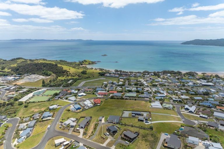 Photo of property in 6 Oden Hill, Coopers Beach, 0420