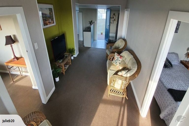 Photo of property in 14 Matai Street, Castlecliff, Whanganui, 4501