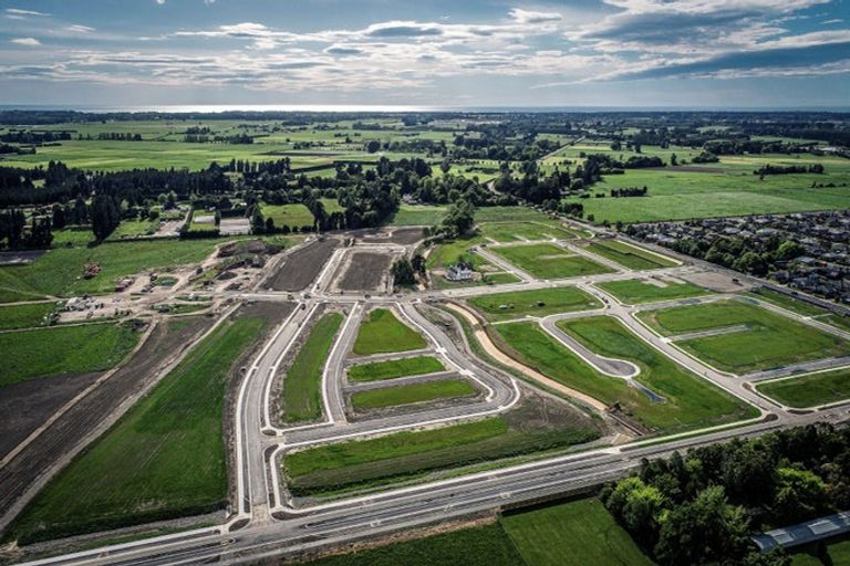 Photo of property in 24 Inch Crescent, Rangiora, 7400