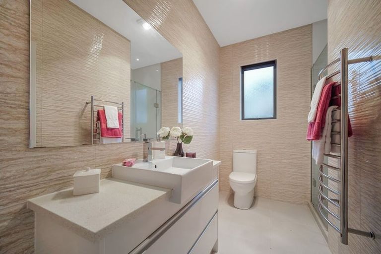 Photo of property in 14 Helianthus Avenue, Flat Bush, Auckland, 2019