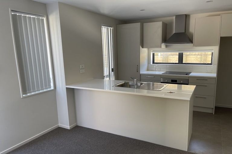 Photo of property in 60c Seymour Road, Sunnyvale, Auckland, 0612