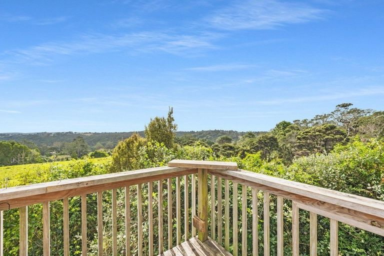 Photo of property in 380 Paremoremo Road, Paremoremo, Auckland, 0632