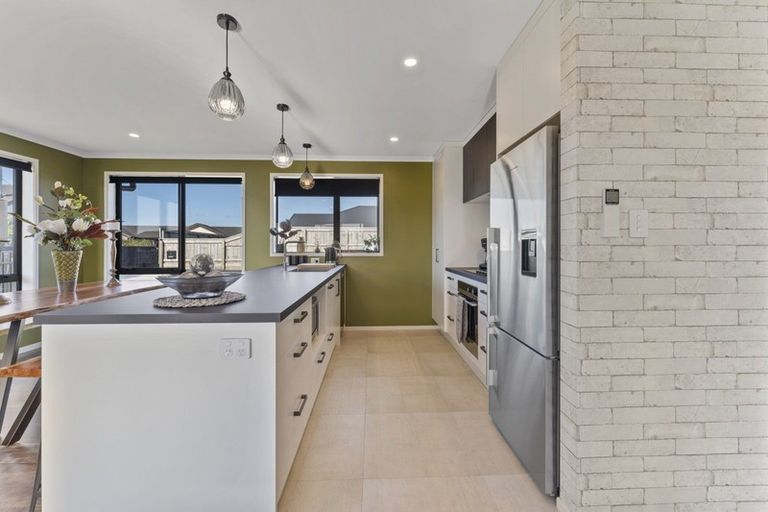 Photo of property in 6 The Terrace, Bell Block, New Plymouth, 4312