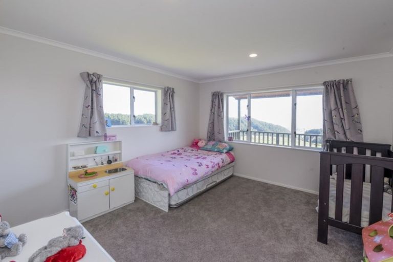 Photo of property in 46 Eucalyptus Way, Nikau Valley, Paraparaumu, 5032