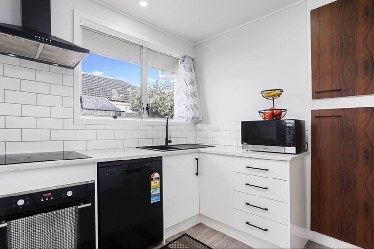 Photo of property in 1/26 Airfield Road, Takanini, 2112