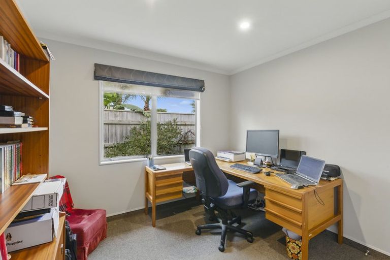 Photo of property in 48 Kotuku Drive, Paraparaumu Beach, Paraparaumu, 5032