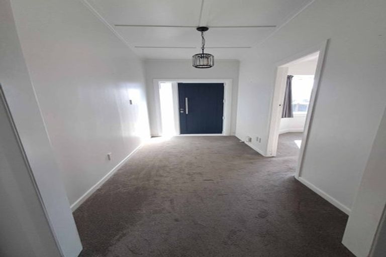 Photo of property in 27 Awatea Street, Ranui, Porirua, 5024