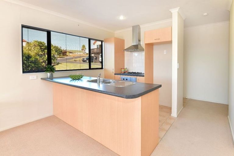 Photo of property in 18 Alverna View, Gulf Harbour, Whangaparaoa, 0930