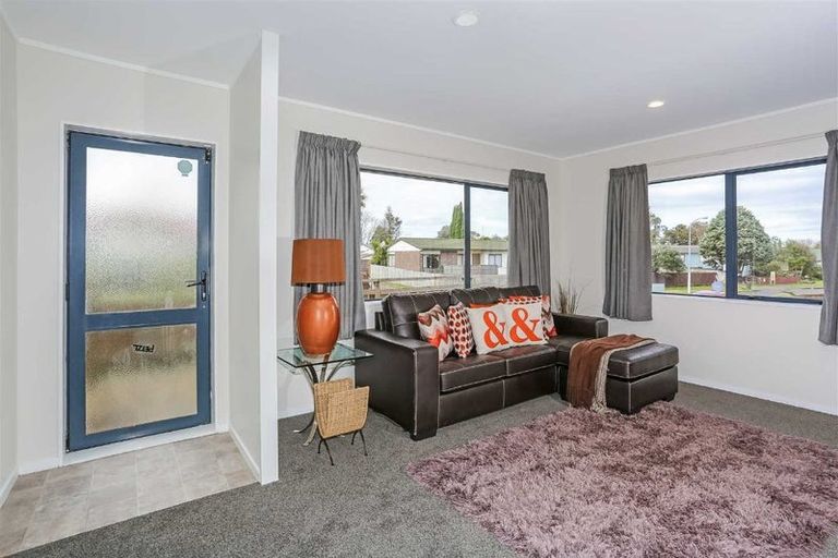 Photo of property in 1/34 Limond Street, Randwick Park, Auckland, 2105