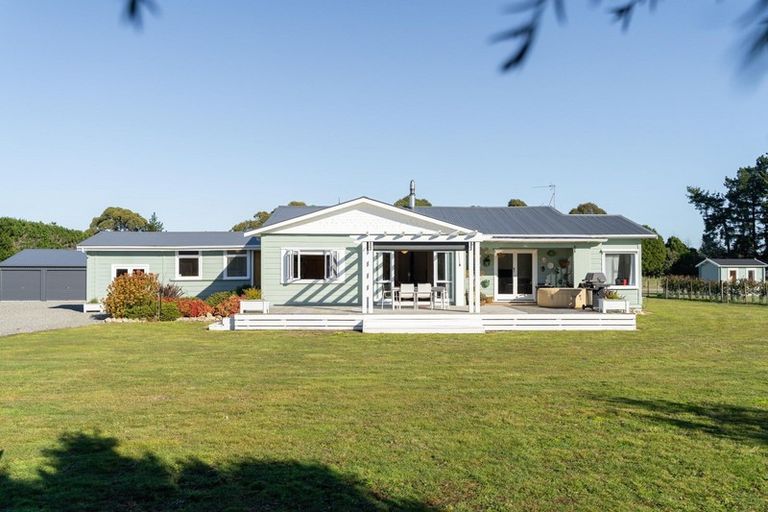 Photo of property in 36 Bidwills Cutting Road, Greytown, 5794