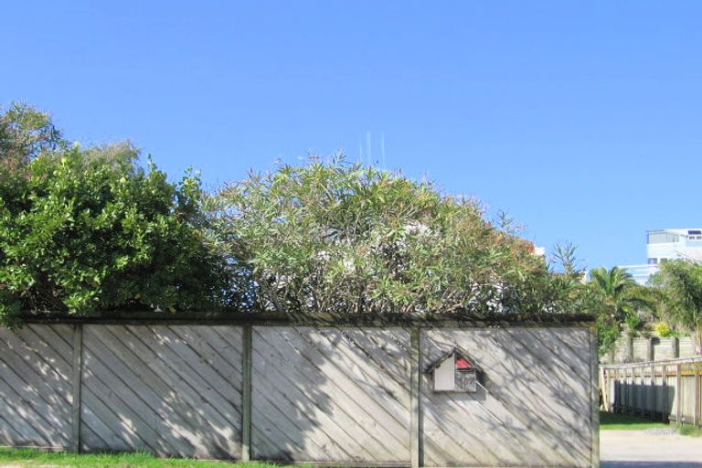 Photo of property in 147 Karewa Parade, Papamoa Beach, Papamoa, 3118