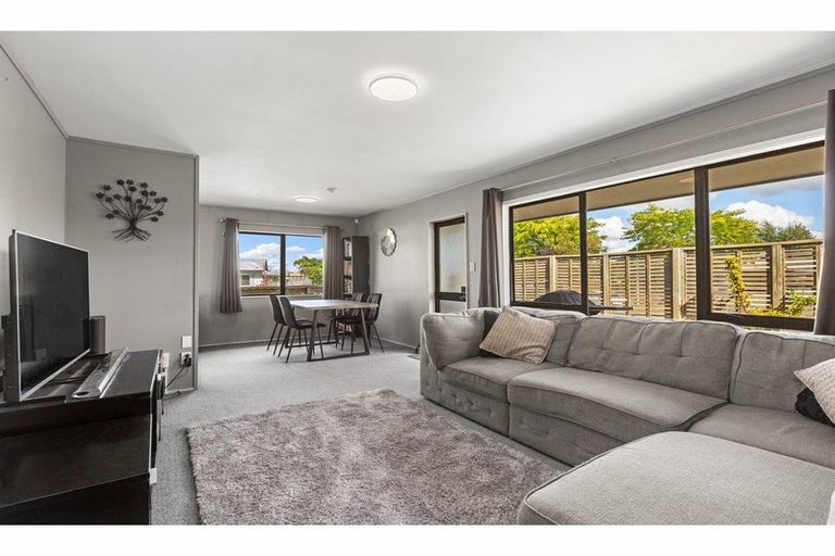 Photo of property in 23 Lloyd Drive, Nawton, Hamilton, 3200