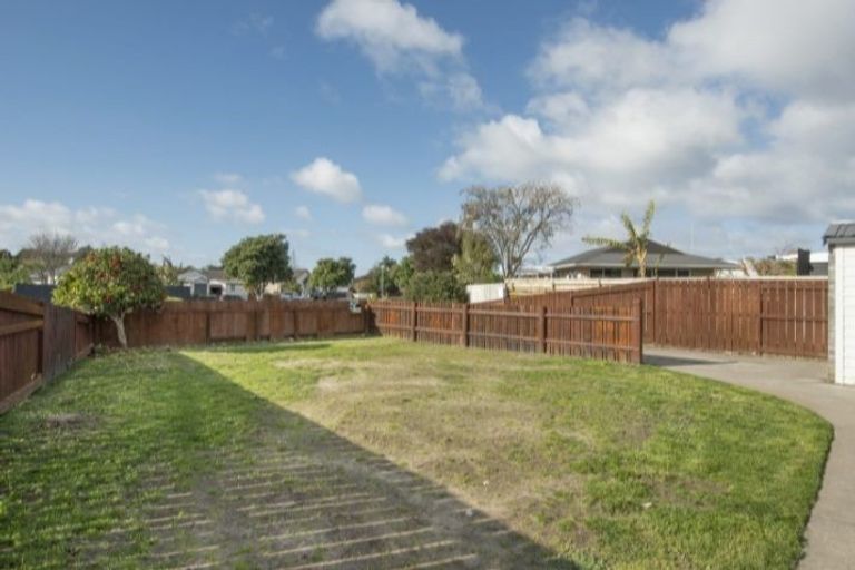 Photo of property in 15a Belray Place, Papamoa Beach, Papamoa, 3118