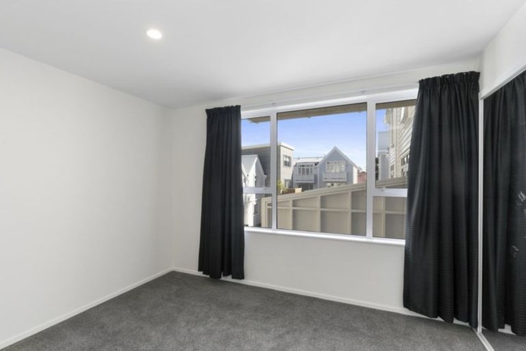 Photo of property in Pirie Street Townhouses, 17/35 Pirie Street, Mount Victoria, Wellington, 6011