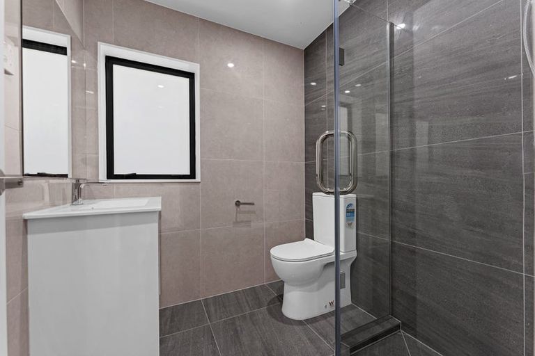 Photo of property in 12b Mcleod Road, Weymouth, Auckland, 2103