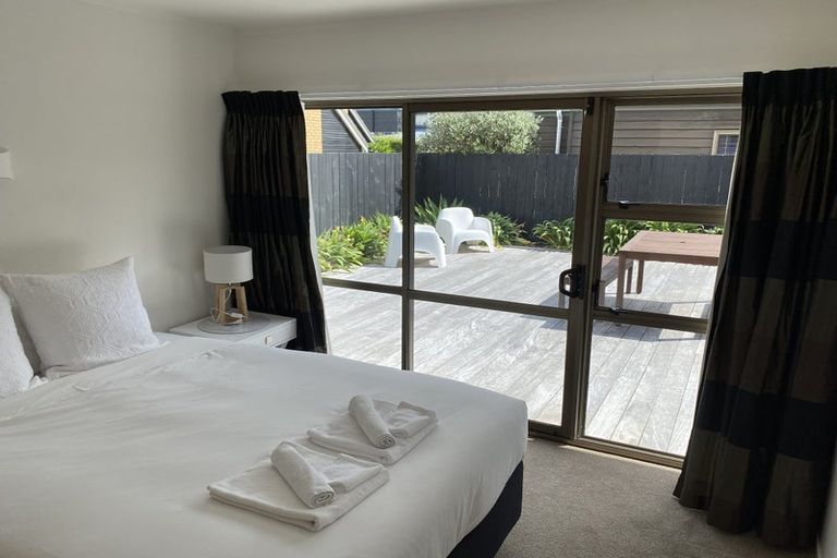 Photo of property in 2/26 Kitchener Road, Takapuna, Auckland, 0620