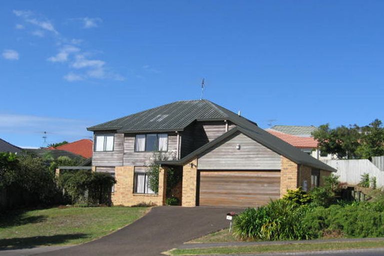 Photo of property in 62 Caribbean Drive, Unsworth Heights, Auckland, 0632