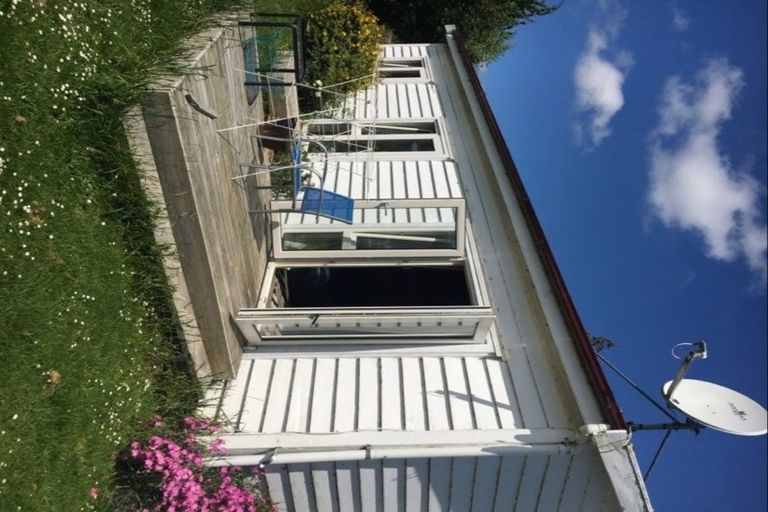 Photo of property in 3 Cottage Road, Ohai, 9635