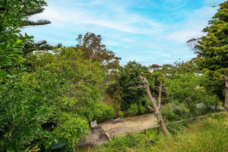 Photo of property in 42 Queens Road, Waikanae Beach, Waikanae, 5036