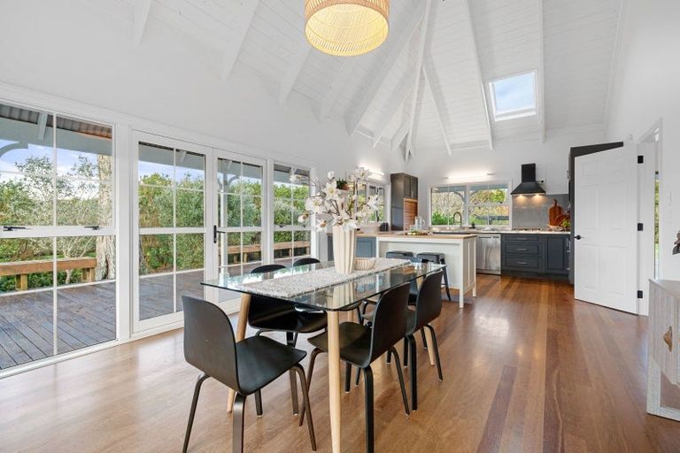 Photo of property in 184 Kuratawhiti Street, Woodside, Greytown, 5794