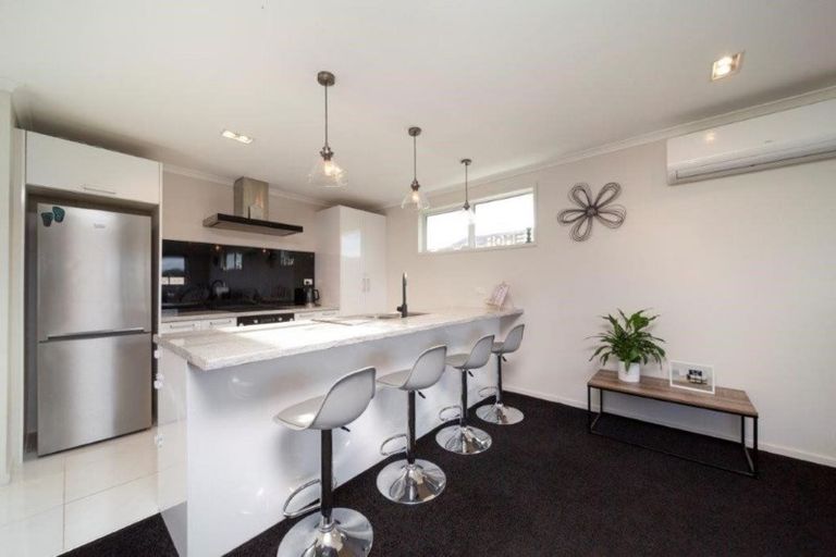 Photo of property in 33 Kamahi Avenue, Hawera, 4610