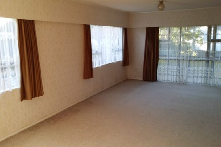 Photo of property in 2/87 Cook Street, Howick, Auckland, 2014