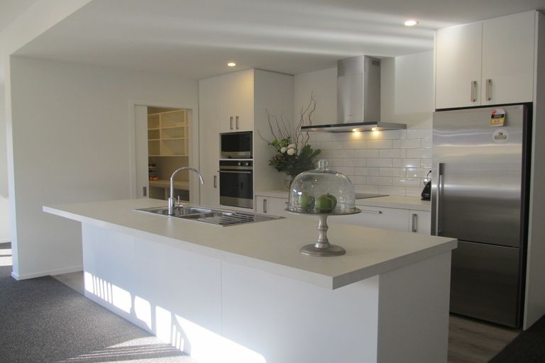 Photo of property in 15 Willoughby Place, Clyde, 9330