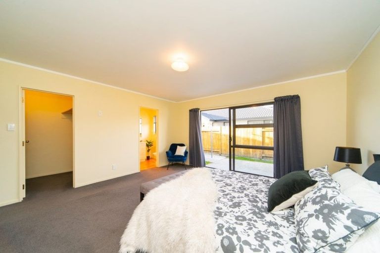 Photo of property in 49 Meridian Grove, Kelvin Grove, Palmerston North, 4414