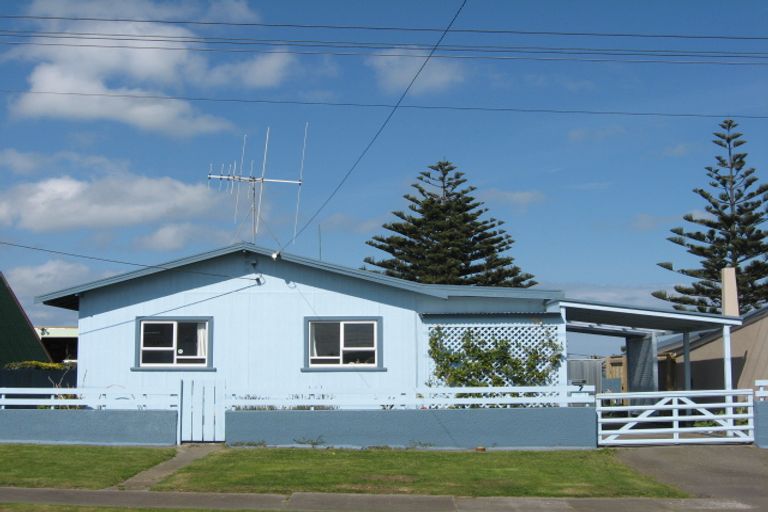 Photo of property in 7 Ashton Terrace, Castlecliff, Whanganui, 4501