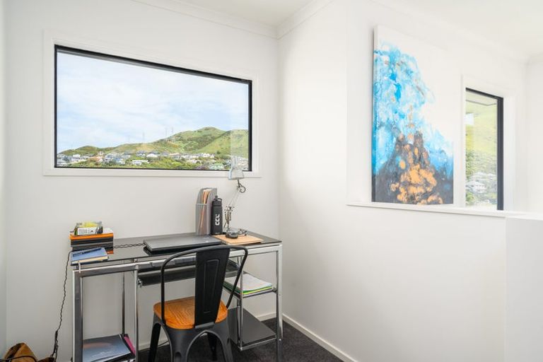 Photo of property in 6 Romaine Road, Churton Park, Wellington, 6037