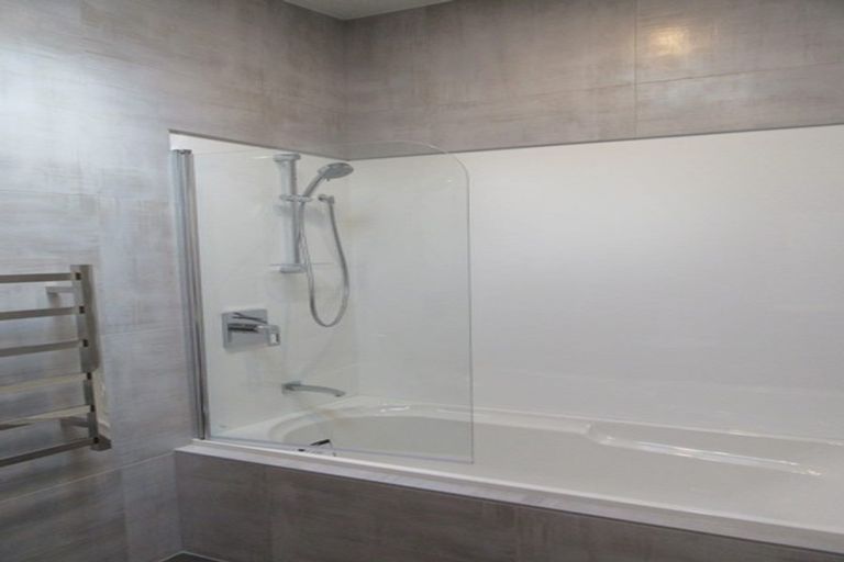 Photo of property in 16/5 Perekia Street, Albany, Auckland, 0632