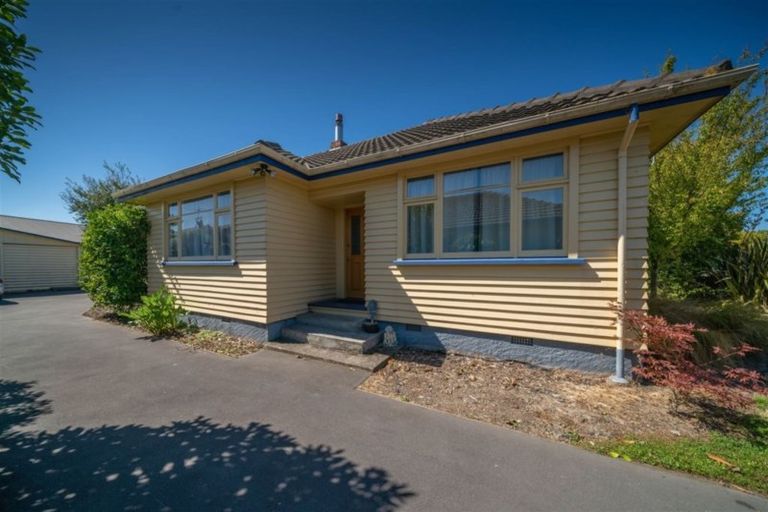 Photo of property in 69 Winters Road, Redwood, Christchurch, 8051