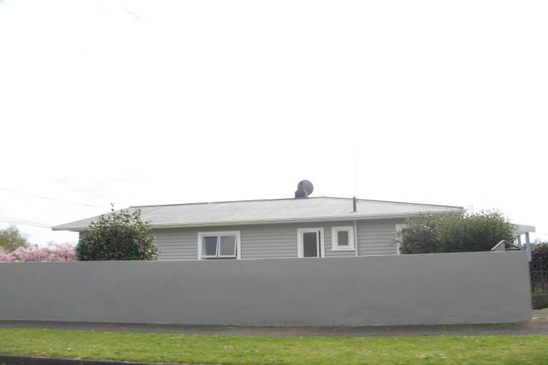 Photo of property in 1 Clyde Street, Ferndale, New Plymouth, 4310