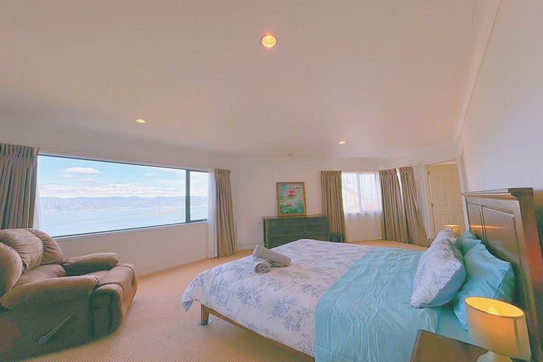 Photo of property in 40 Dress Circle, Newlands, Wellington, 6037